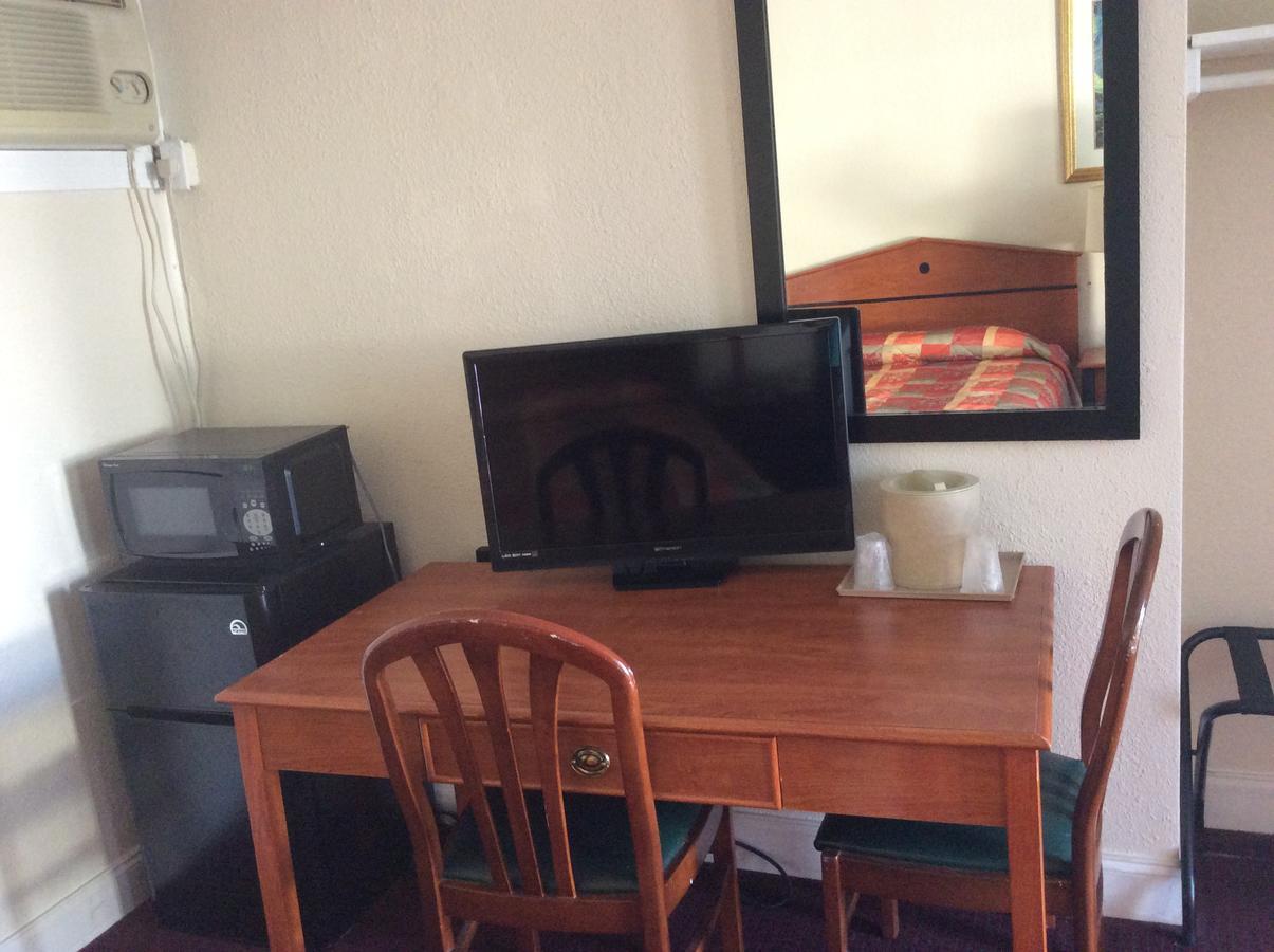 Budget Inn Ocala Buitenkant foto
